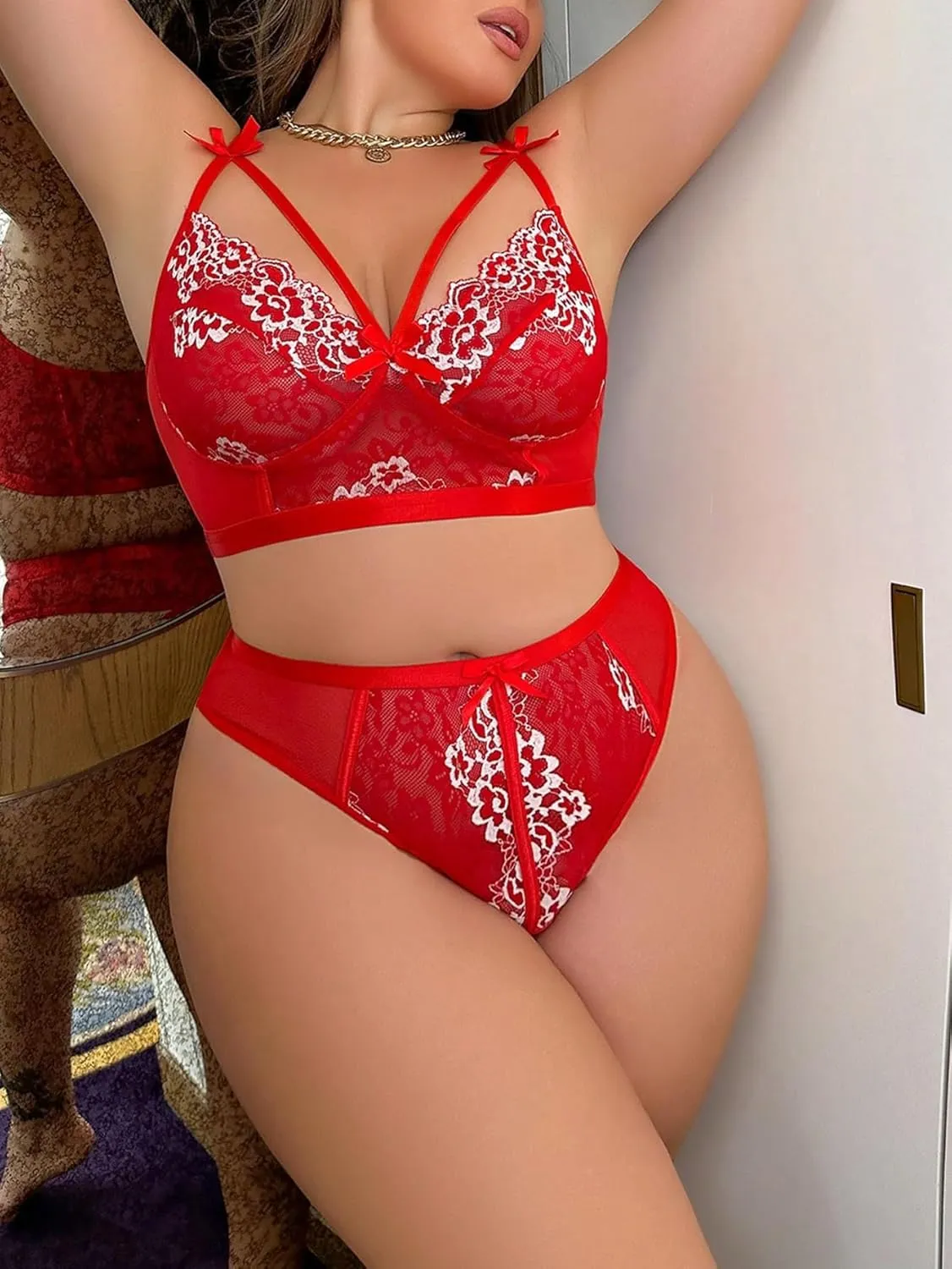 SOLY HUX Women's Plus Size Floral Lace Cut Out Bralettes and Panty 2 Piece Lingerie Set