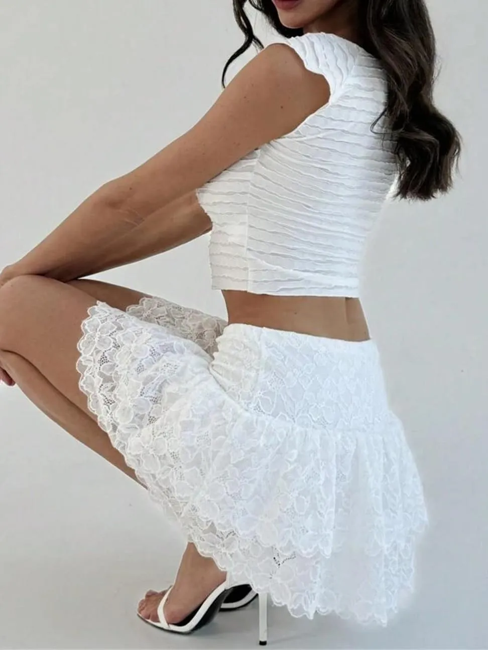 Women Floral Lace Mini Skirt Y2K Elastic Low Waist Ruffle Hem Layered Pleated Flowy Skorts Sexy Trendy Streetwear